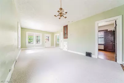 1318 Middle Avenue, Elyria, OH 44035 - Photo 5