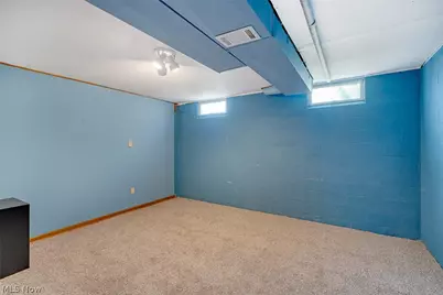 3053 Chablis Lane, Youngstown, OH 44514 - Photo 35