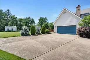3053 Chablis Ln, Youngstown, OH 44514 - Photo 45