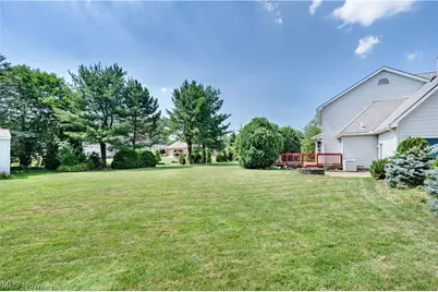 3053 Chablis Lane, Youngstown, OH 44514 - Photo 43