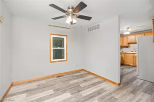 301 21st St NW, Massillon, OH 44647 - Photo 7