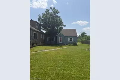 21880 Louis Road, Huber Heights, OH 44146 - Photo 1