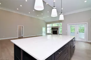7994 Canyon Ridge, Chagrin Falls, OH 44023 - Photo 13