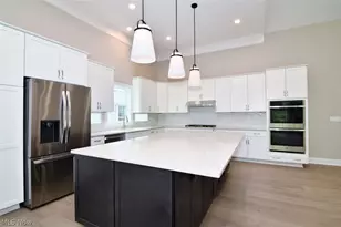 7994 Canyon Ridge, Chagrin Falls, OH 44023 - Photo 9