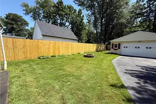 7682 Pinehurst Dr, Mentor on the Lake, OH 44060 - Photo 23