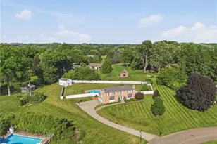 1251 Grenada Dr NE, Canton, OH 44714 - Photo 5