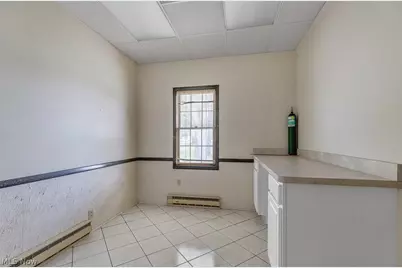 7958 Broadview Road, Grandview Heights, OH 44147 - Photo 19