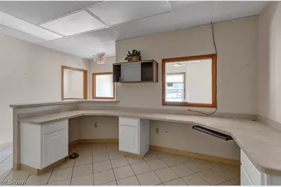7958 Broadview Road, Grandview Heights, OH 44147 - Photo 15