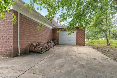 7958 Broadview Road, Grandview Heights, OH 44147 - Photo 11