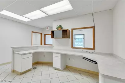 7958 Broadview Road, Grandview Heights, OH 44147 - Photo 23