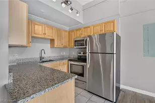 1900 Euclid Ave, Loveland, OH 44115 - Photo 7