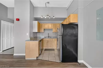 1900 Euclid Avenue #404, Loveland, OH 44115 - Photo 9