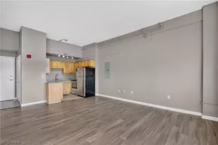 1900 Euclid Ave, Loveland, OH 44115 - Photo 7