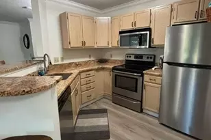 1411 Buckingham Gate Blvd, Cuyahoga Falls, OH 44221 - Photo 9