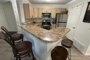 1411 Buckingham Gate Blvd, Cuyahoga Falls, OH 44221 - Photo 7