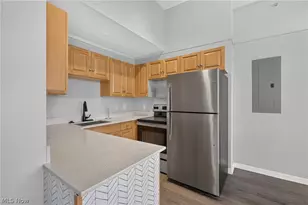 1900 Euclid Ave, Loveland, OH 44115 - Photo 9
