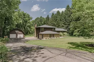 875 Dunning Rd, New Franklin, OH 44614 - Photo 3