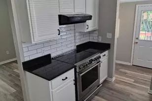 589 Highland Ave, Barberton, OH 44203 - Photo 7