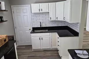 589 Highland Ave, Barberton, OH 44203 - Photo 9