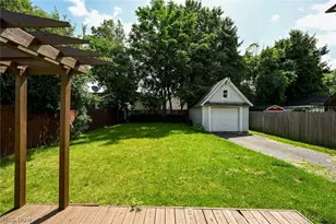 1253 Dietz Ave, Akron, OH 44301 - Photo 11