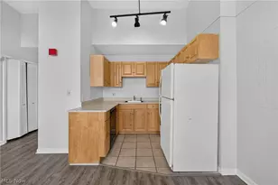 1900 Euclid Ave, Loveland, OH 44115 - Photo 9