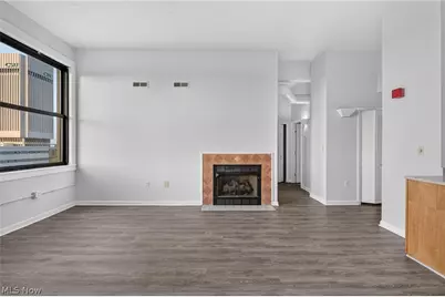 1900 Euclid Avenue #604, Loveland, OH 44115 - Photo 7