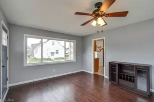 30000 Elgin Rd, Wickliffe, OH 44092 - Photo 7