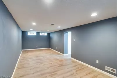 30000 Elgin Road, Wickliffe, OH 44092 - Photo 23