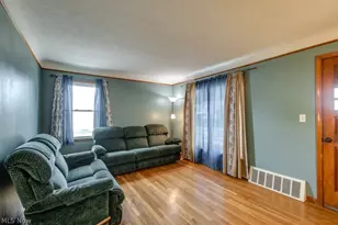 30000 Elgin Rd, Wickliffe, OH 44092 - Photo 9