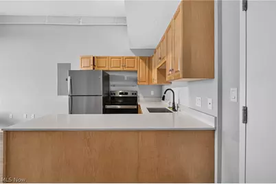 1900 Euclid Avenue #605, Loveland, OH 44115 - Photo 9