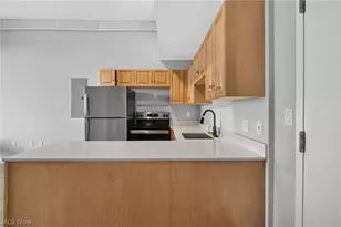 1900 Euclid Ave, Loveland, OH 44115 - Photo 9
