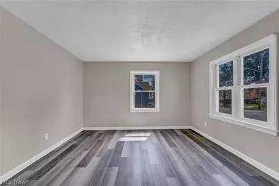 13702 Wainstead Avenue, Loveland, OH 44111 - Photo 5