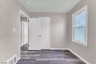 13702 Wainstead Ave, Loveland, OH 44111 - Photo 11