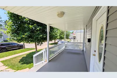 131 Grove Drive, Ashtabula, OH 44004 - Photo 3