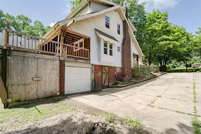 1539 Overlook Drive, Akron, OH 44314 - Photo 25