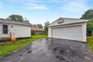 34502 Beachpark Dr, Eastlake, OH 44095 - Photo 17