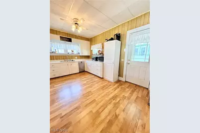 218 N 3rd Street, Toronto, OH 43964 - Photo 11