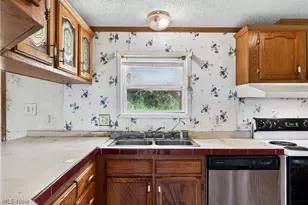4926 Adams Rd, East Palestine, OH 44413 - Photo 3