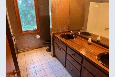 32555 Schooner Court, Avon Lake, OH 44012 - Photo 7