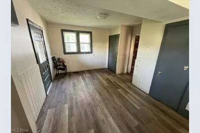 2407 Livingston Avenue, Lorain, OH 44052 - Photo 5