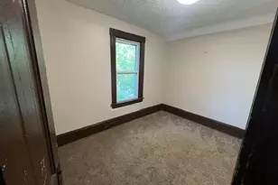 2407 Livingston Ave, Lorain, OH 44052 - Photo 9