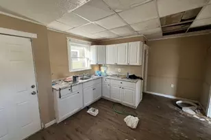 1144 Washington Ave, Lorain, OH 44052 - Photo 3