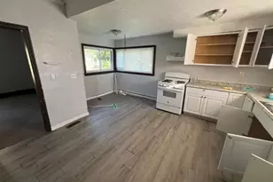 521 23 St, Lorain, OH 44052 - Photo 5