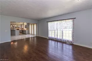 1273 Muchney Cir, Akron, OH 44312 - Photo 21