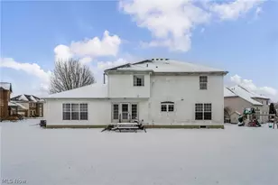 1273 Muchney Cir, Akron, OH 44312 - Photo 35