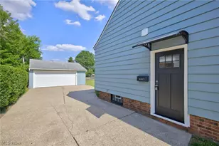 4415 W 155th St, Loveland, OH 44135 - Photo 3