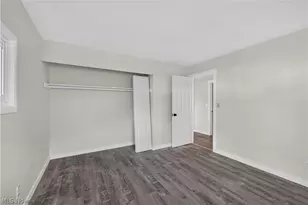 2476 Amberly Dr, Youngstown, OH 44511 - Photo 25