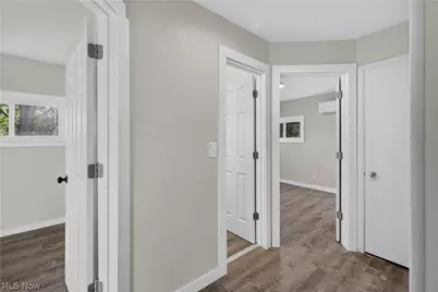 2476 Amberly Drive, Youngstown, OH 44511 - Photo 17