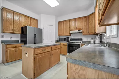 4145 Burnwyke Court, Copley, OH 44321 - Photo 9