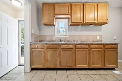 4064 E 155th Street, Loveland, OH 44128 - Photo 5